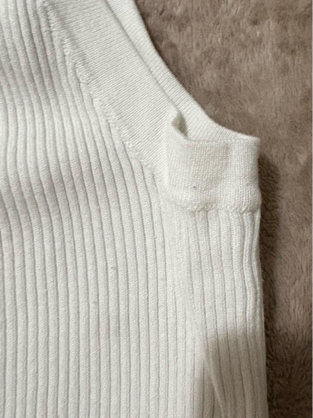 Zara White Ribbed Halter Tank
Size: Medium - Picture 6 of 8